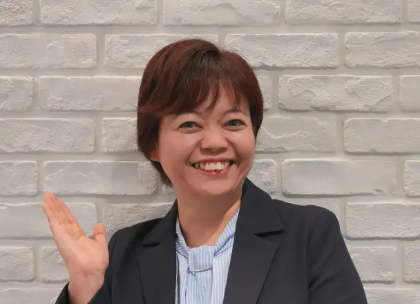 桑原朋子